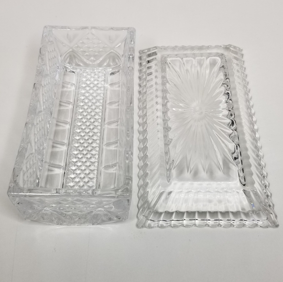 Embossed‎ Diamond Pattern Design Covered Butter Dish Glass 1/4lb Butter Keeper - Picture 7 of 12